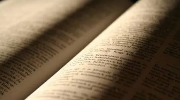 pplibrocatolico041012.jpg ?? 