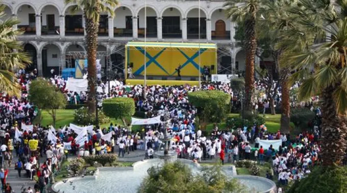 ppmarchavidaarequipa24032013.jpg ?? 