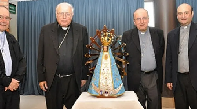 ppobisposvirgen050612.jpg ?? 