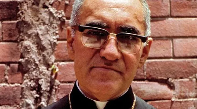 pposcarromero230413.jpg ?? 
