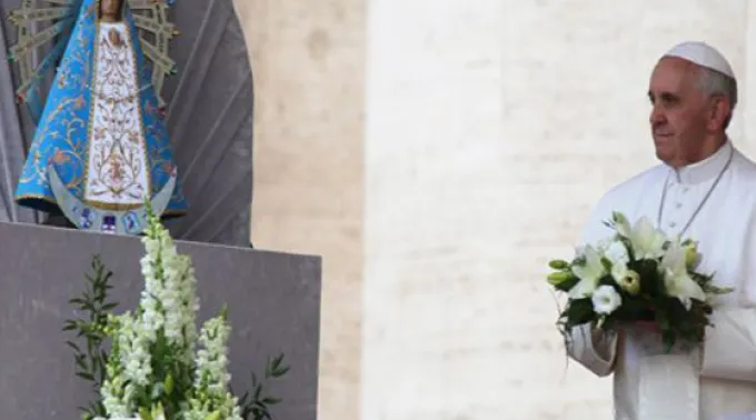 pppapafranciscovirgemcobre.jpg ?? 