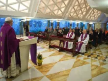 O Papa Francisco celebra Missa na capela da Casa Santa Marta