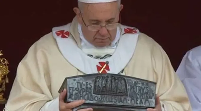 pppapareliquias24112013.jpg ?? 