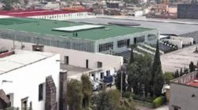 ppplazamariana131011.jpg ?? 