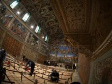 Trabalhos de acondicionamento da Capela Sistina para o Conclave