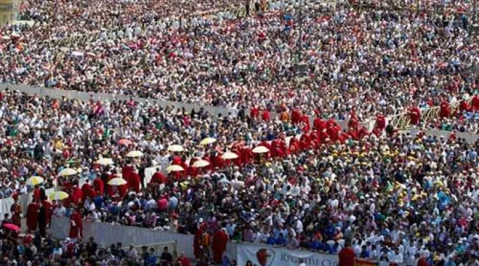 ppvigiliapentecostes200513.jpg ?? 