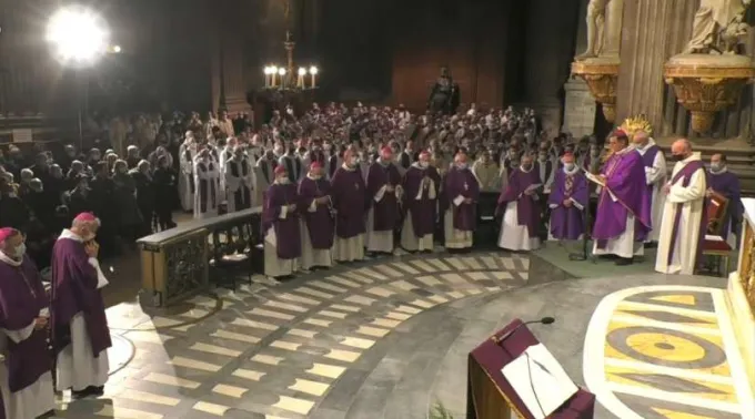 schermata-2021-12-12-alle-22_1639345124.png ?? 