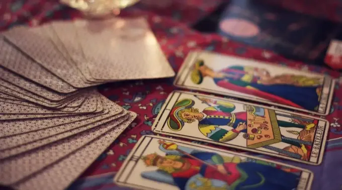 tarot-astrologia-pixabay-190722.webp ?? 