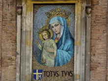 Imagem de Maria Mãe da Igreja